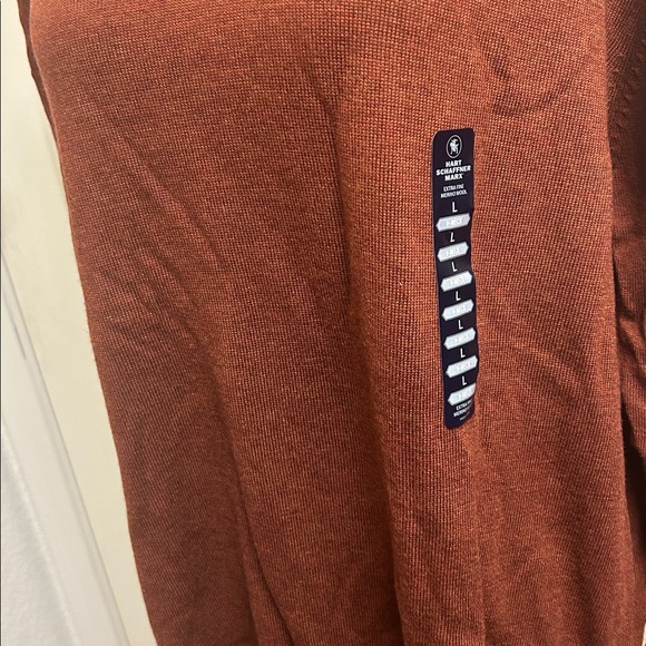 Hart Schaffner Marx Large Rust V-Neck Sweater, Extra fine Merino Wool, NWT - Picture 3 of 7